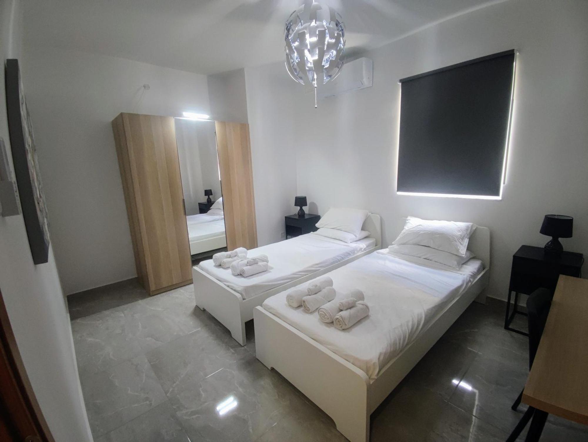 Deggies Apartments - Spacious, Modern Apartment! Naxxar Eksteriør billede